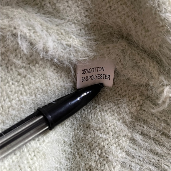 Green Sweater Set - Picture 5 of 5